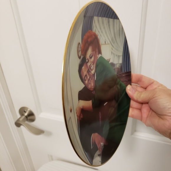 NWOB I Love Lucy "The Big Squeeze" Collectors Plate The Hamilton Collection 1989 - Picture 6 of 7